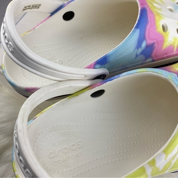 CROCS CLASSIC TIE DYE  CLOGS SIZE 10M 12W - Picture 5 of 8